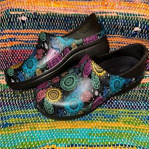 Croc’s Dual Comfort Clog size 9